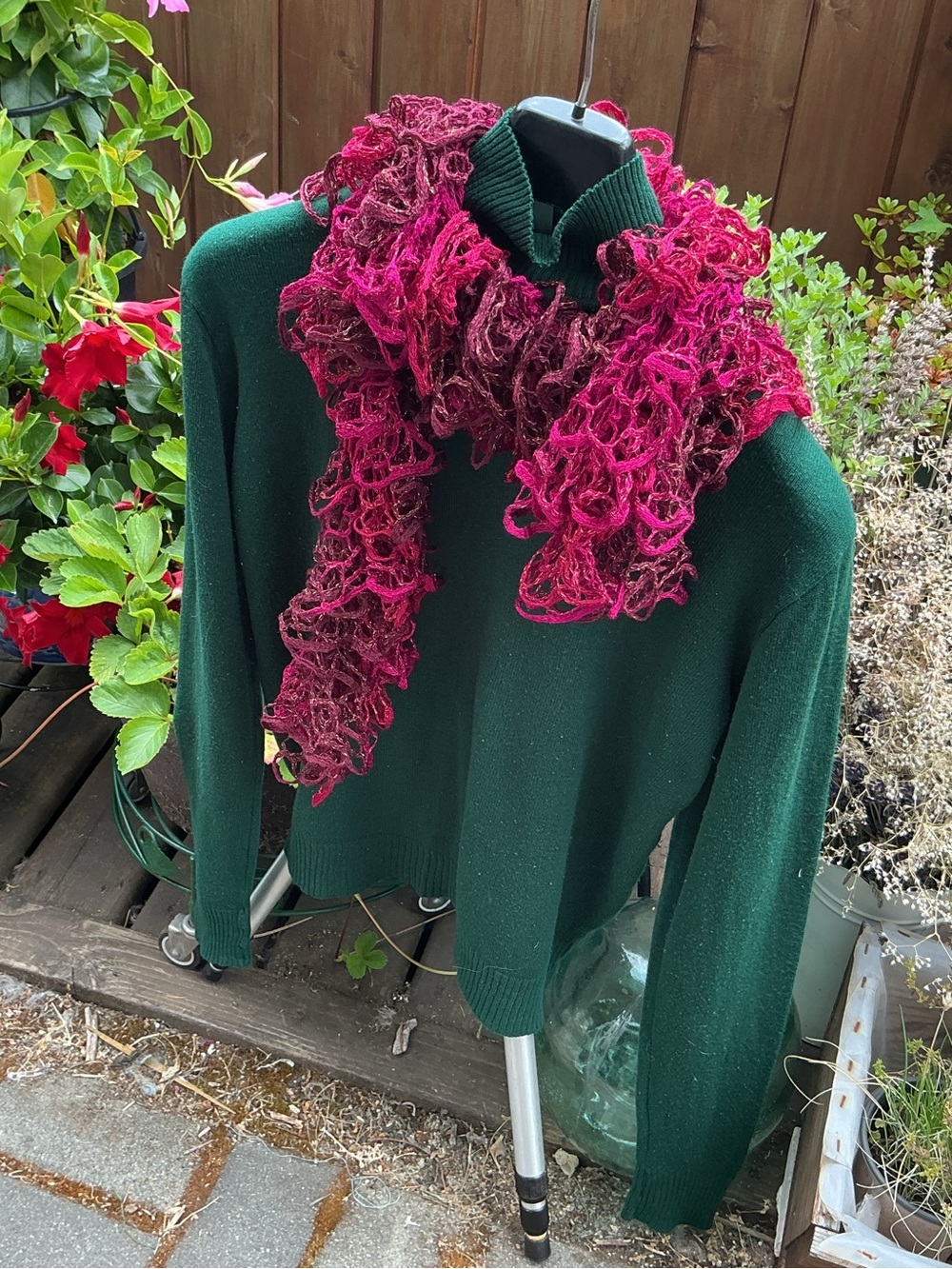 Multi toned ruffle scarf